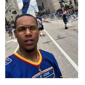 Meet your Posher, Chris